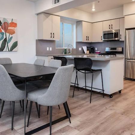 Chic And Elegant 2-Bedroom Haven W/ Roof Deck Los Angeles Exterior photo